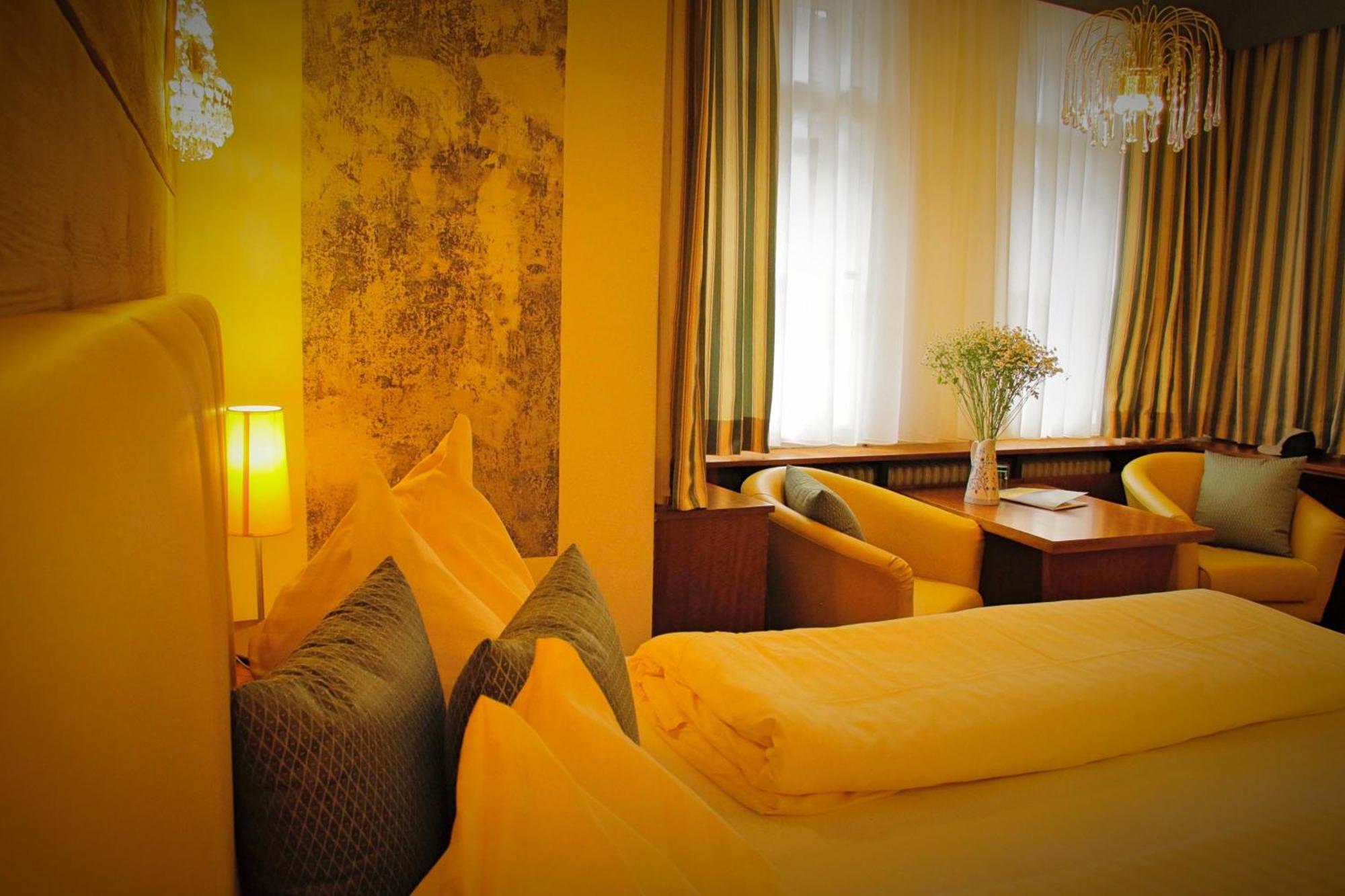 Hotel Drei Hasen Mariazell Exterior photo