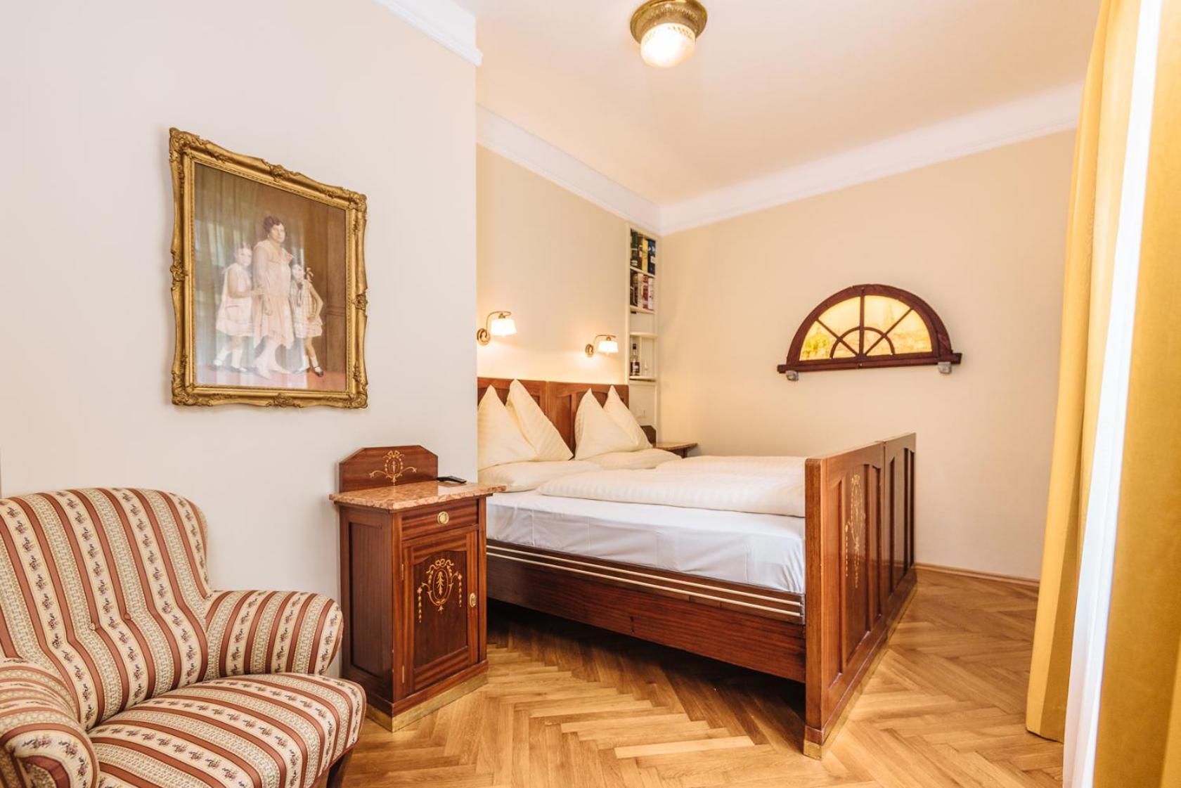 Hotel Drei Hasen Mariazell Exterior photo